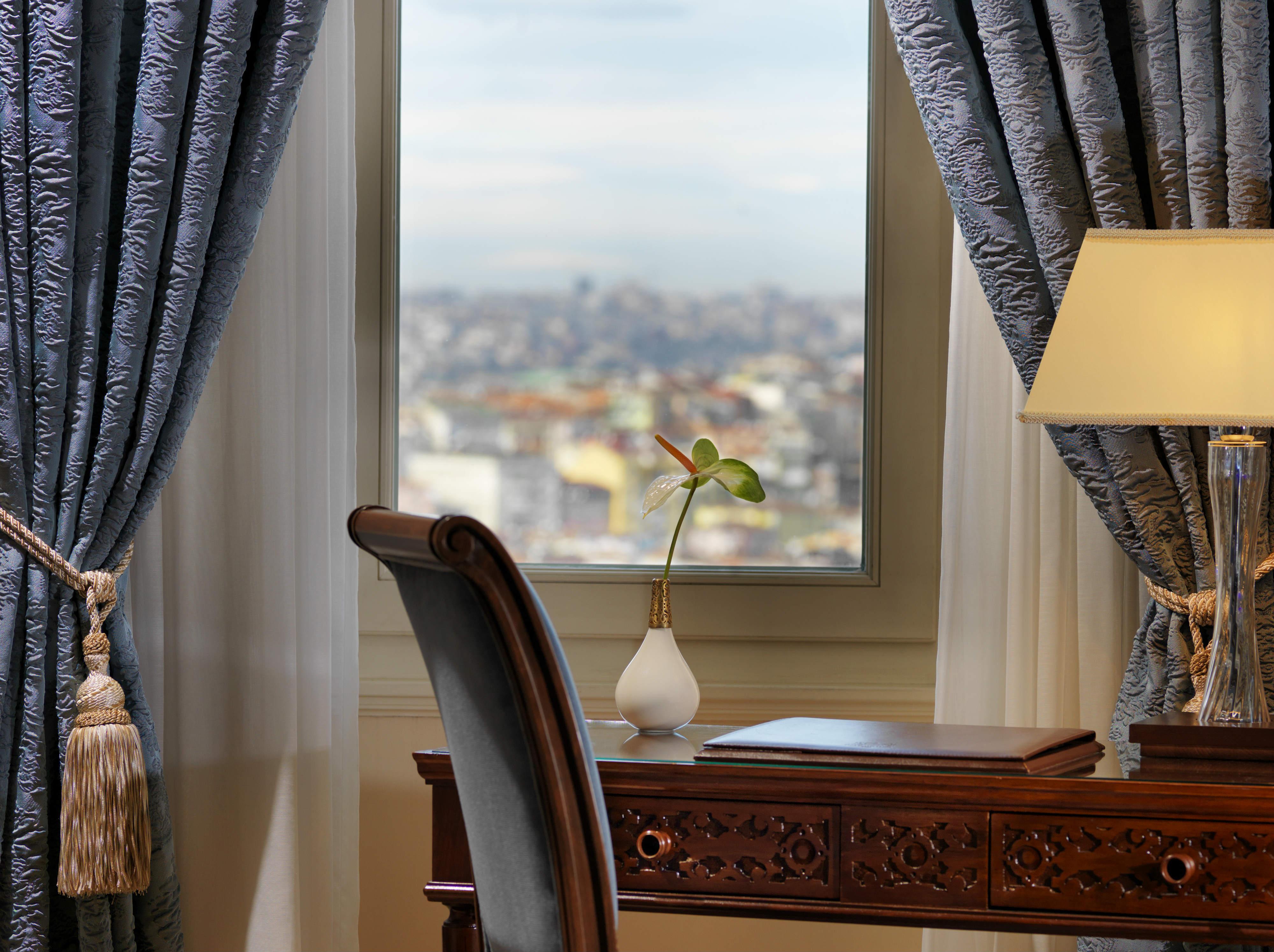Pera Palace Hotel Istanbul Exterior photo A view from a room at the hotel