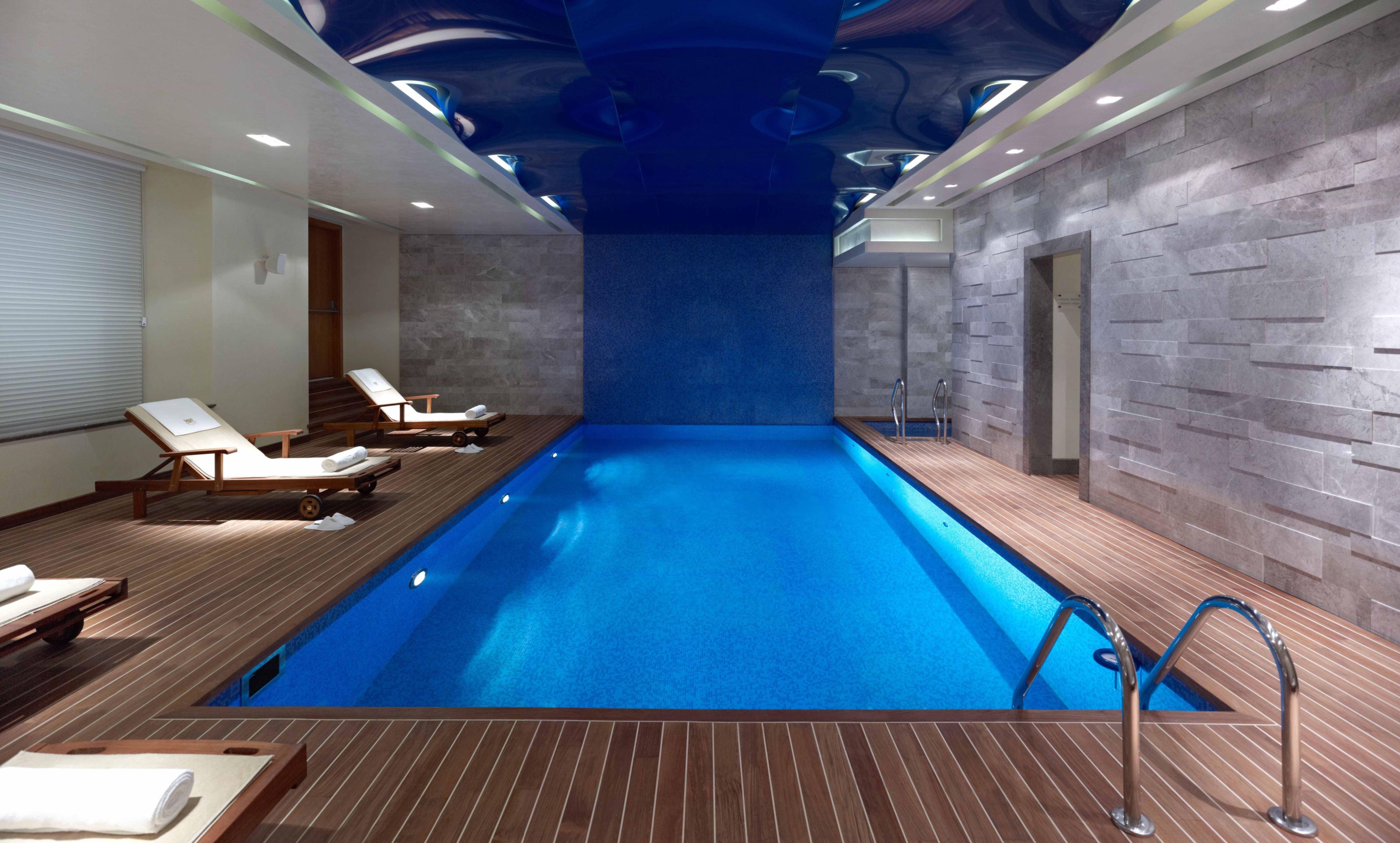 Pera Palace Hotel Istanbul Exterior photo The pool at the Mandarin Oriental, Munich