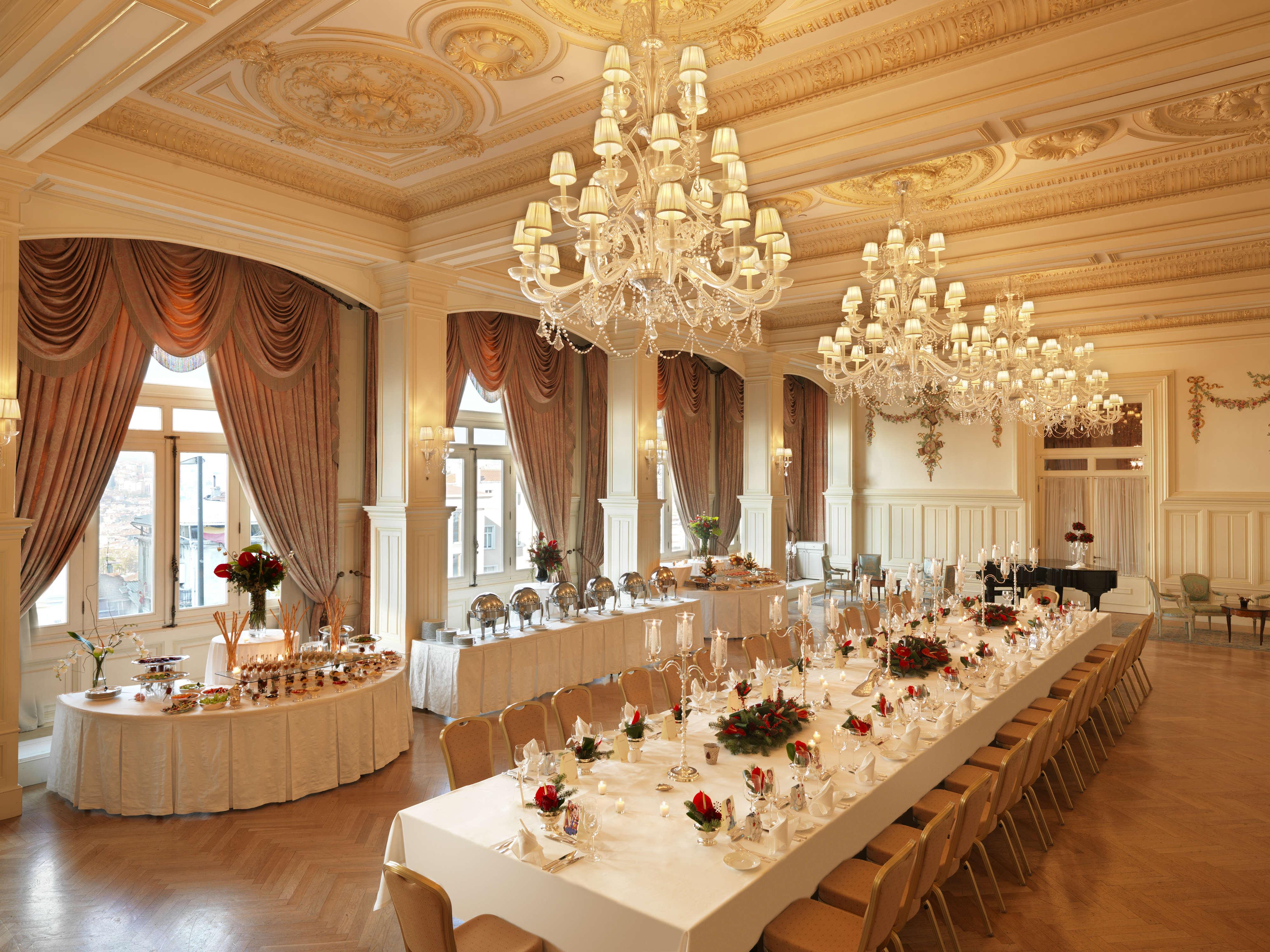 Pera Palace Hotel Istanbul Exterior photo The ballroom