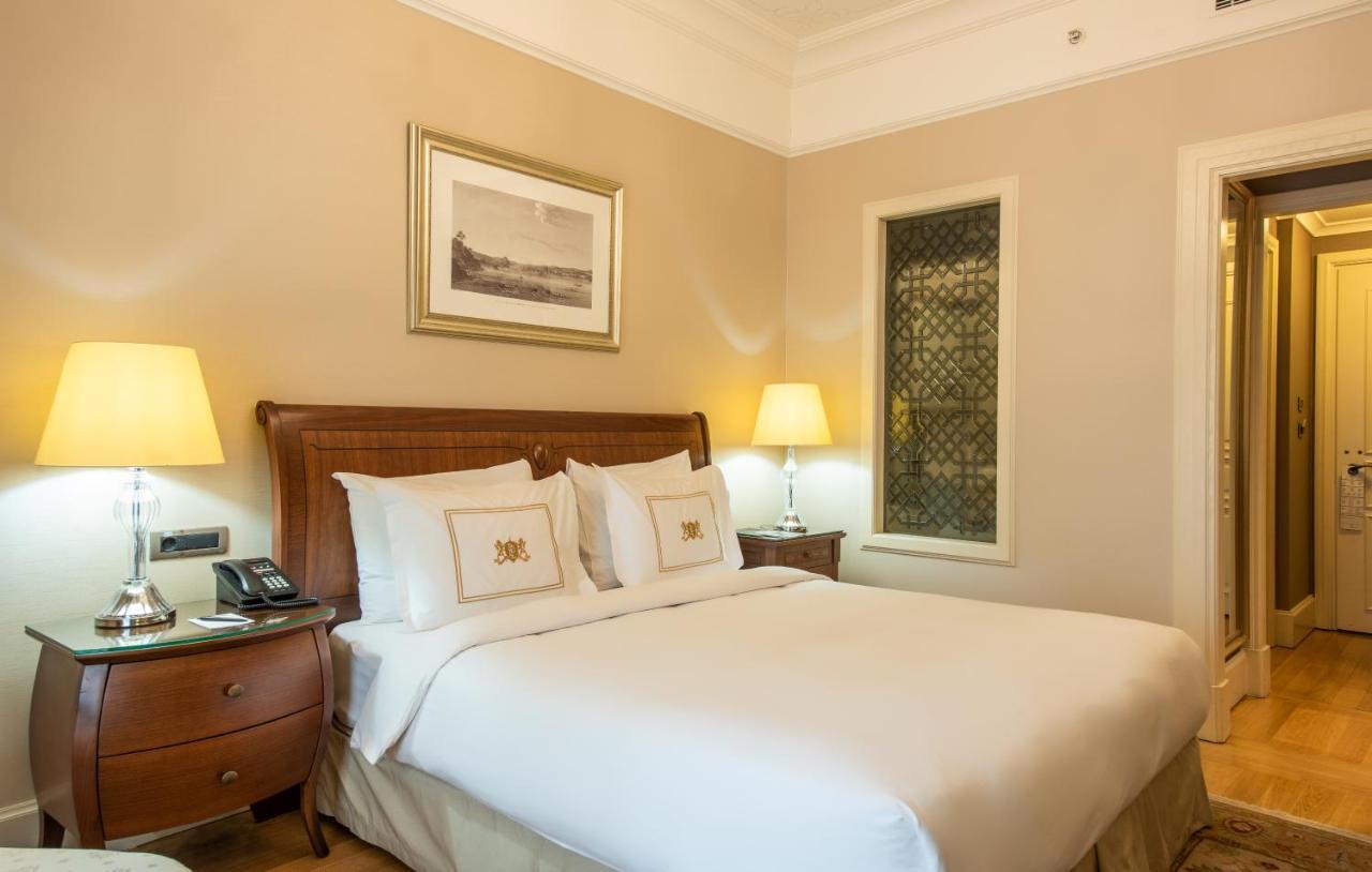 Pera Palace Hotel Istanbul Exterior photo A bedroom at the hotel