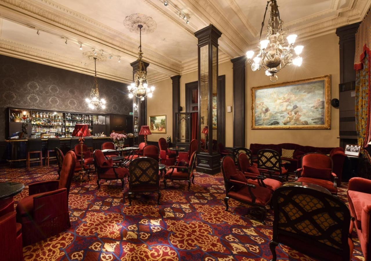 Pera Palace Hotel Istanbul Exterior photo The bar at the Ritz